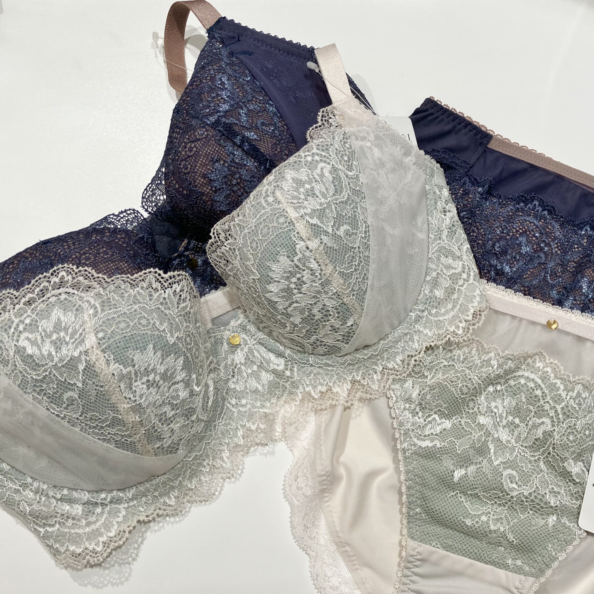 新色♡大きな胸を小さく見せる【ミニマイザーブラ】