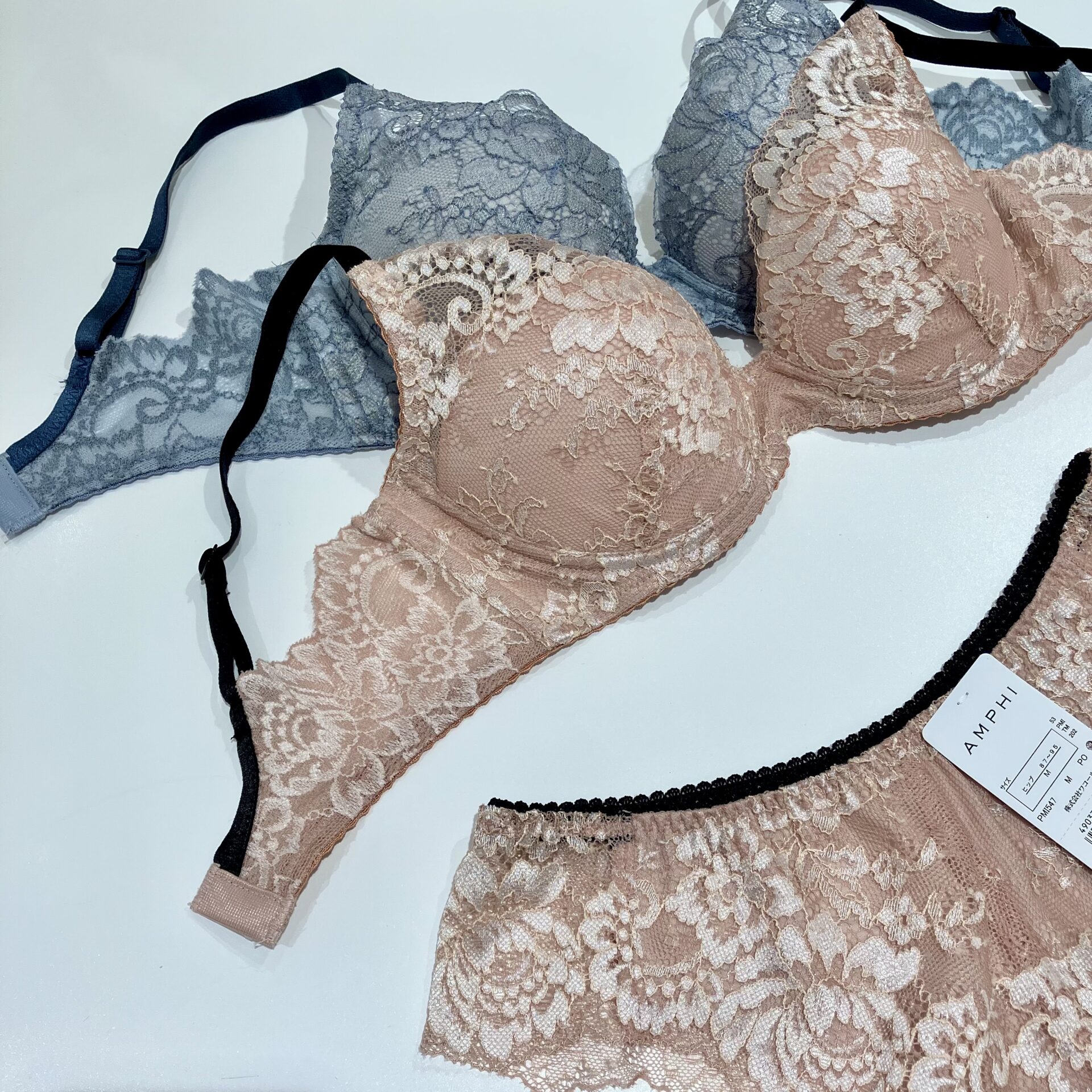 【ＡＭＰＨＩ】BRGENIC  ぴたっとフィットtypeから新色登場！